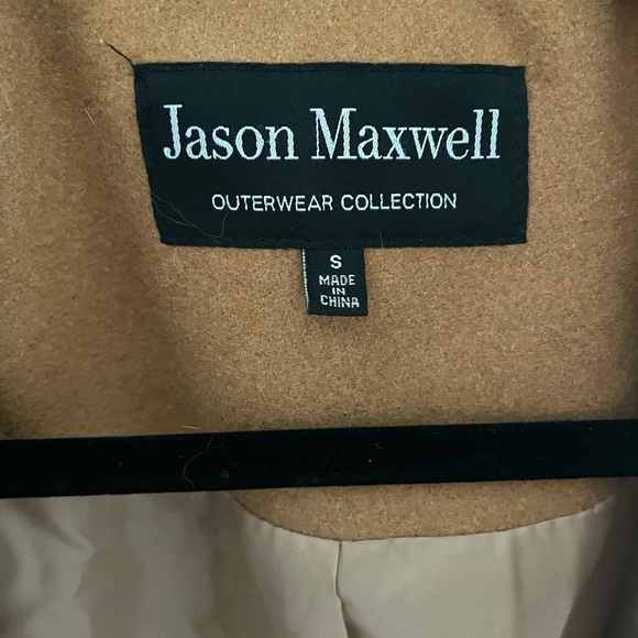 Elegant Tan Women's Coat - Picture 4 of 5